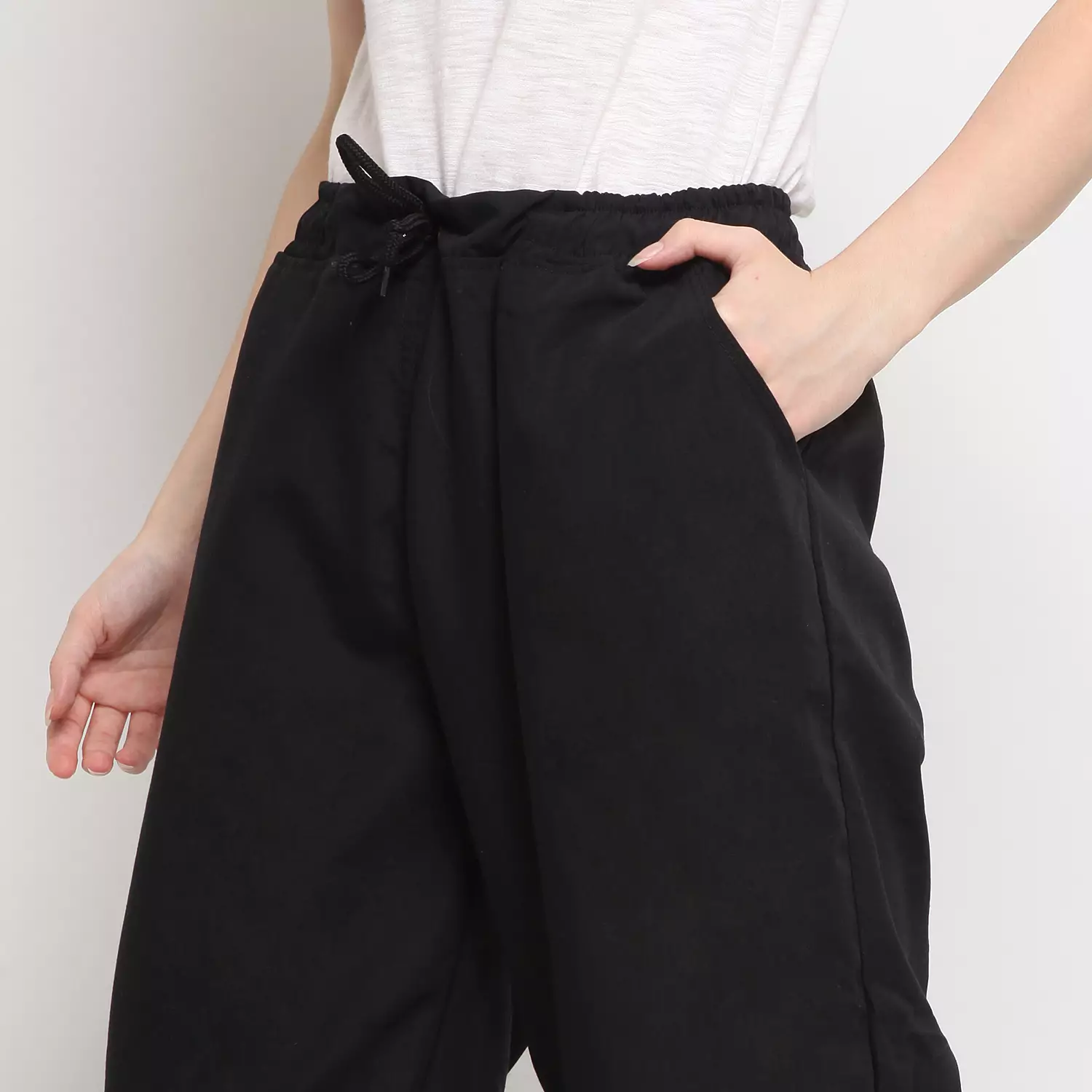 OKECHUKU Queen Celana Hypebeast Loose Fit Pants Streetwear Techwear Baggy Pants Wanita