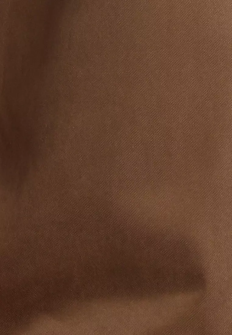 MANZONE - Kemeja Lengan Pendek Pria Bennet 04 Modern Fit - Olive Warna OLIVE