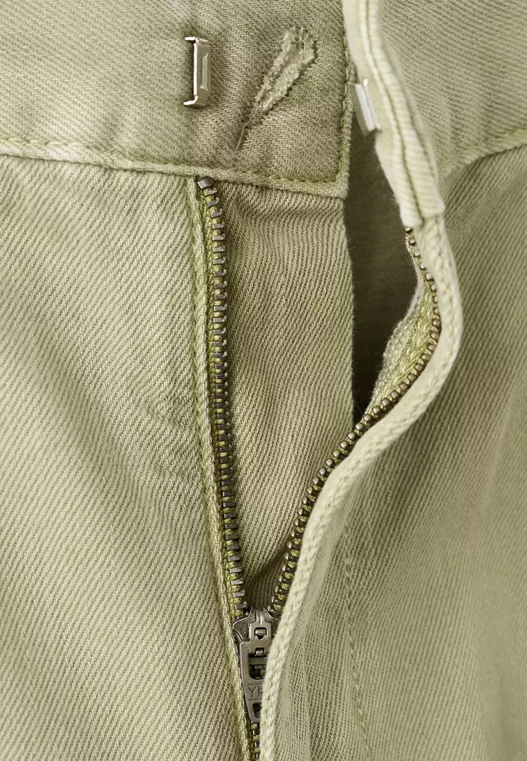 Baggy Mid-Rise Jeans