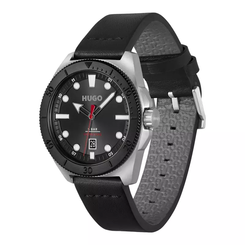 Jam Tangan Pria Hugo Boss Visit 1530301 Men Black Dial Black Leather Strap