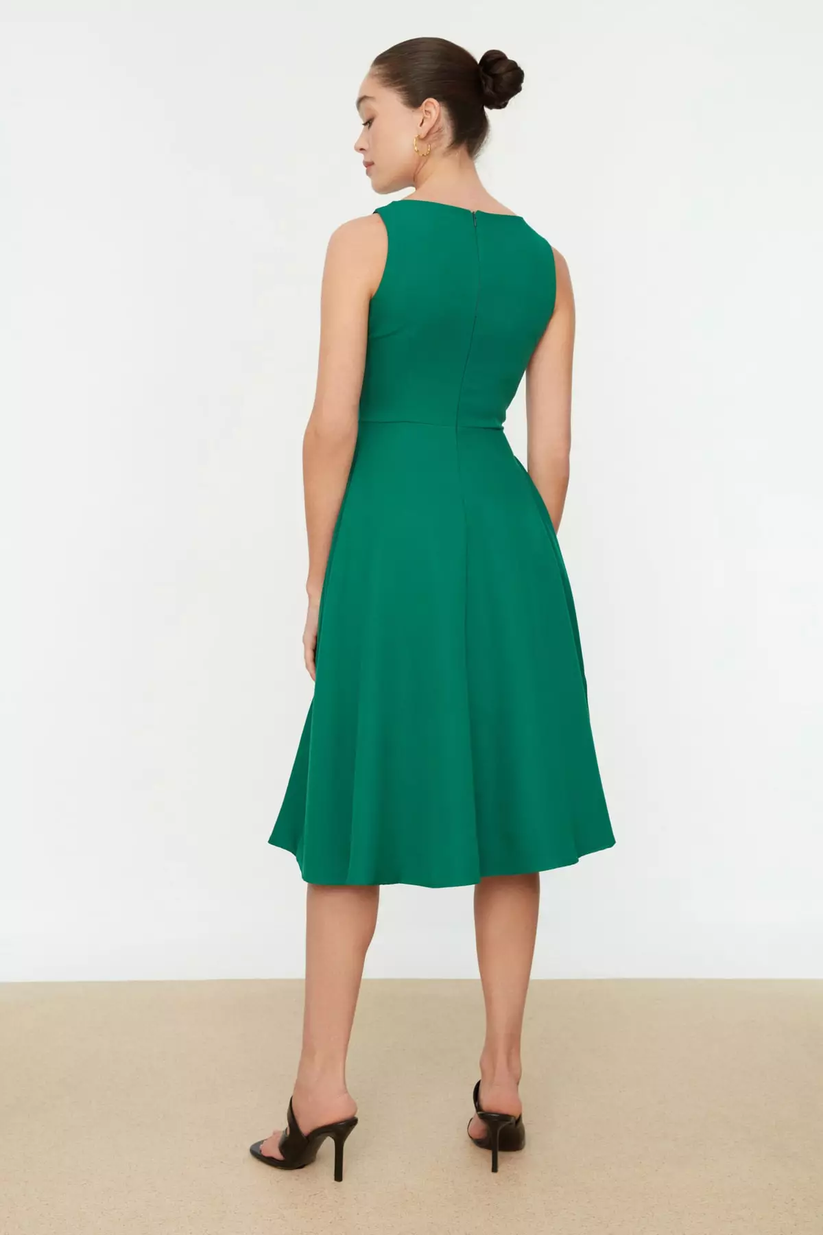 Buy Trendyol Pleated Dress 2024 Online | ZALORA Singapore