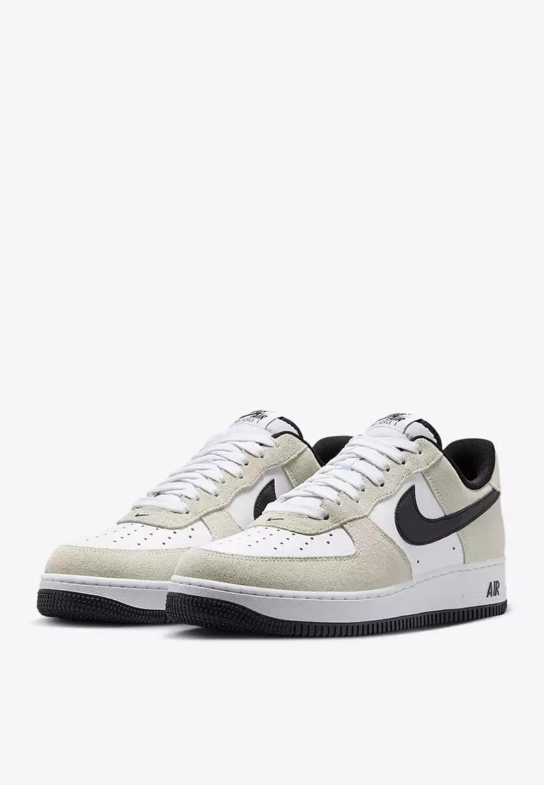 Air Force 1 '07 LV8 Shoes