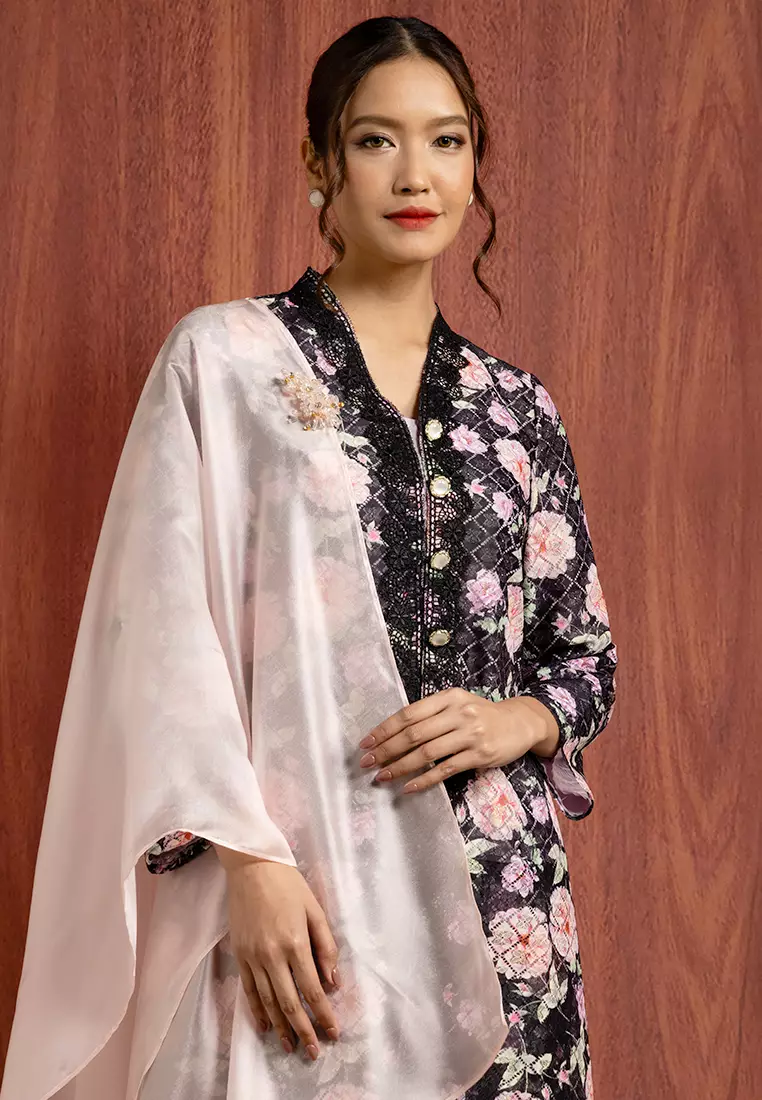 LILIANA LACE KEBAYA SET