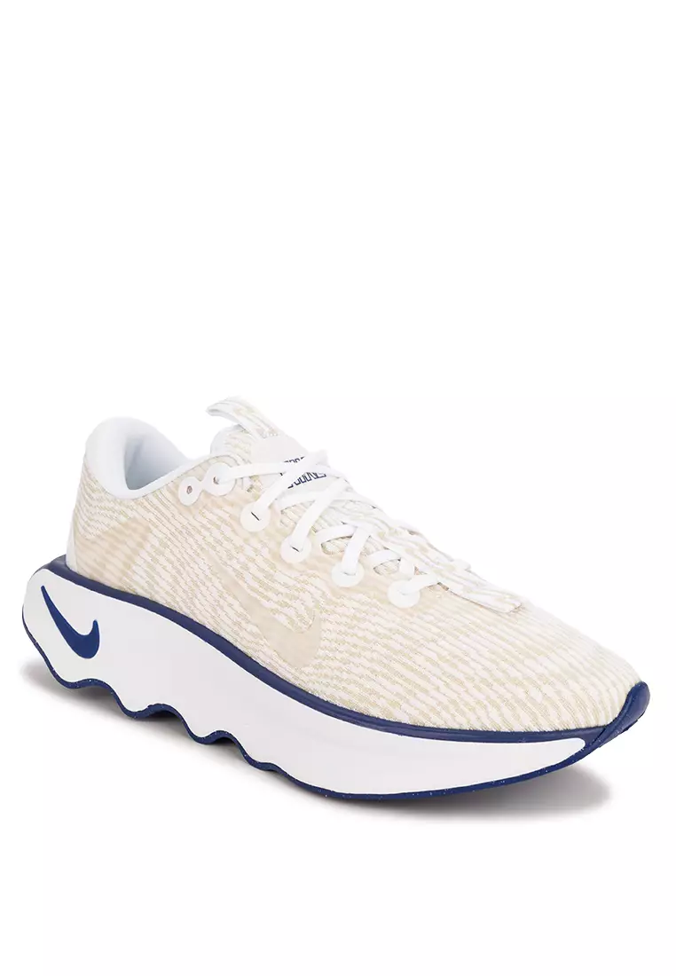 Motiva Walking Shoes