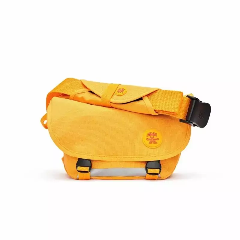 Crumpler zalora sales