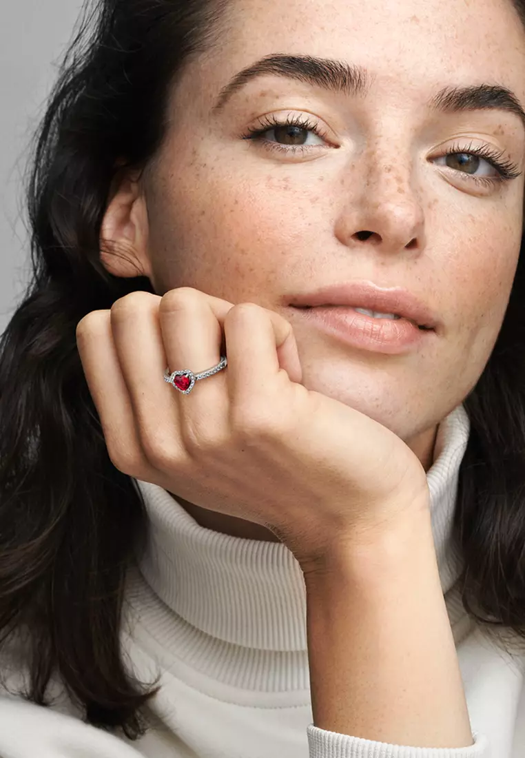 Pandora Elevated Red Heart Ring