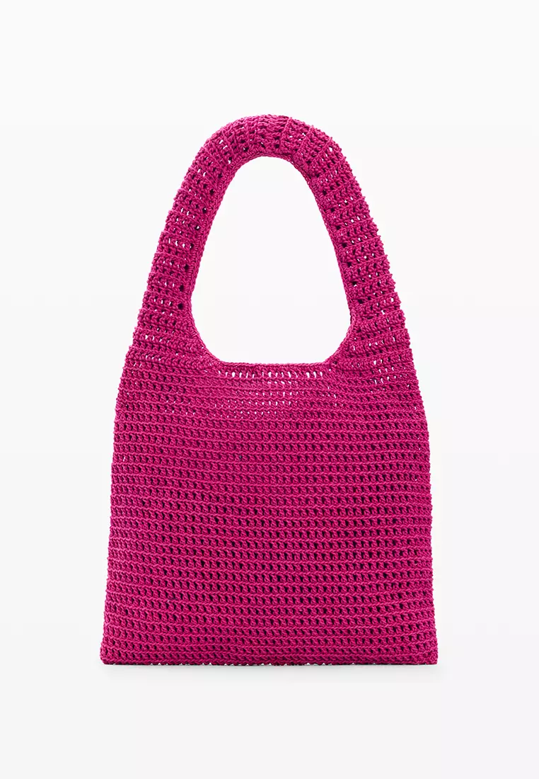 Crochet bag with flowers