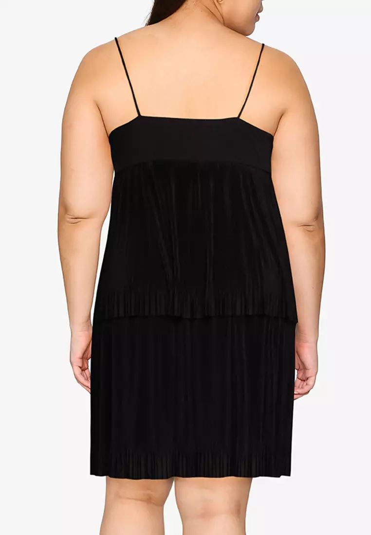 Plus Size Pleated Tiered Dress