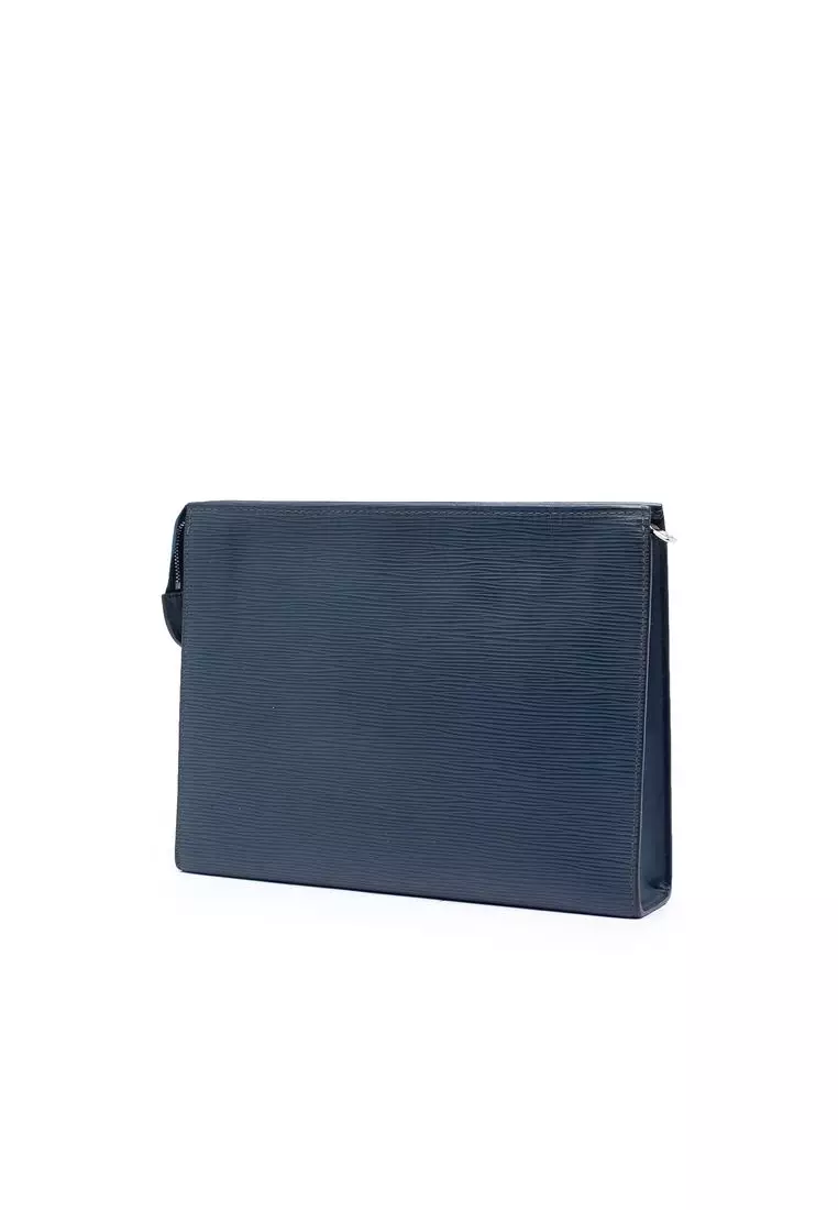Pre-Loved Louis Vuitton Epi Toiletry Pouch 26