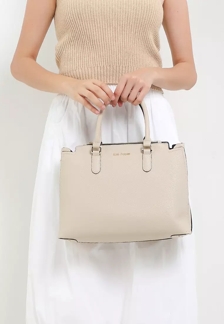 Mardifa Satchel (L)
