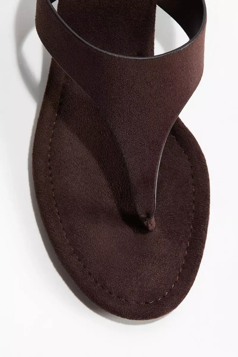 Kitten-heeled sandals
