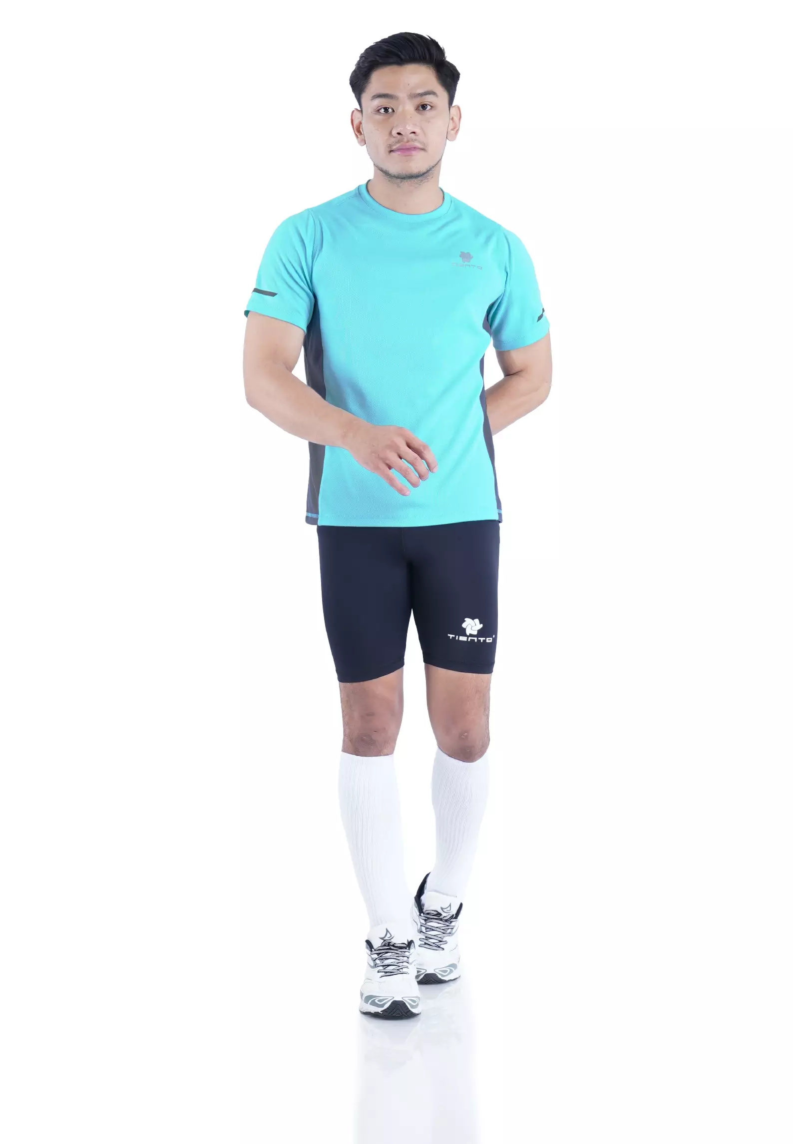 Tiento Kaos Olahraga Lari Baju Running Gym Dry Fit Extra Lite Pria