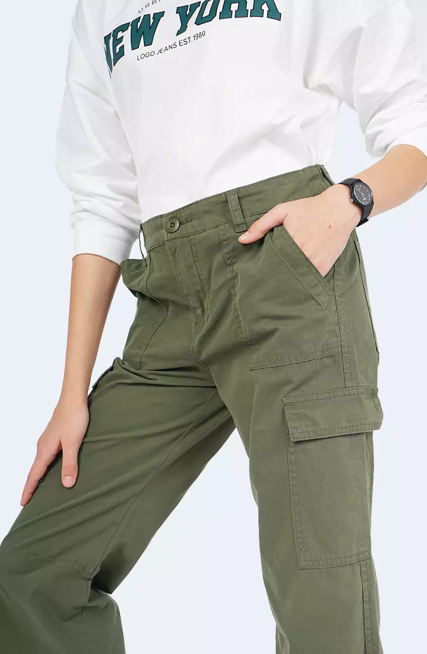 Celana Cargo Wanita Misha Olive