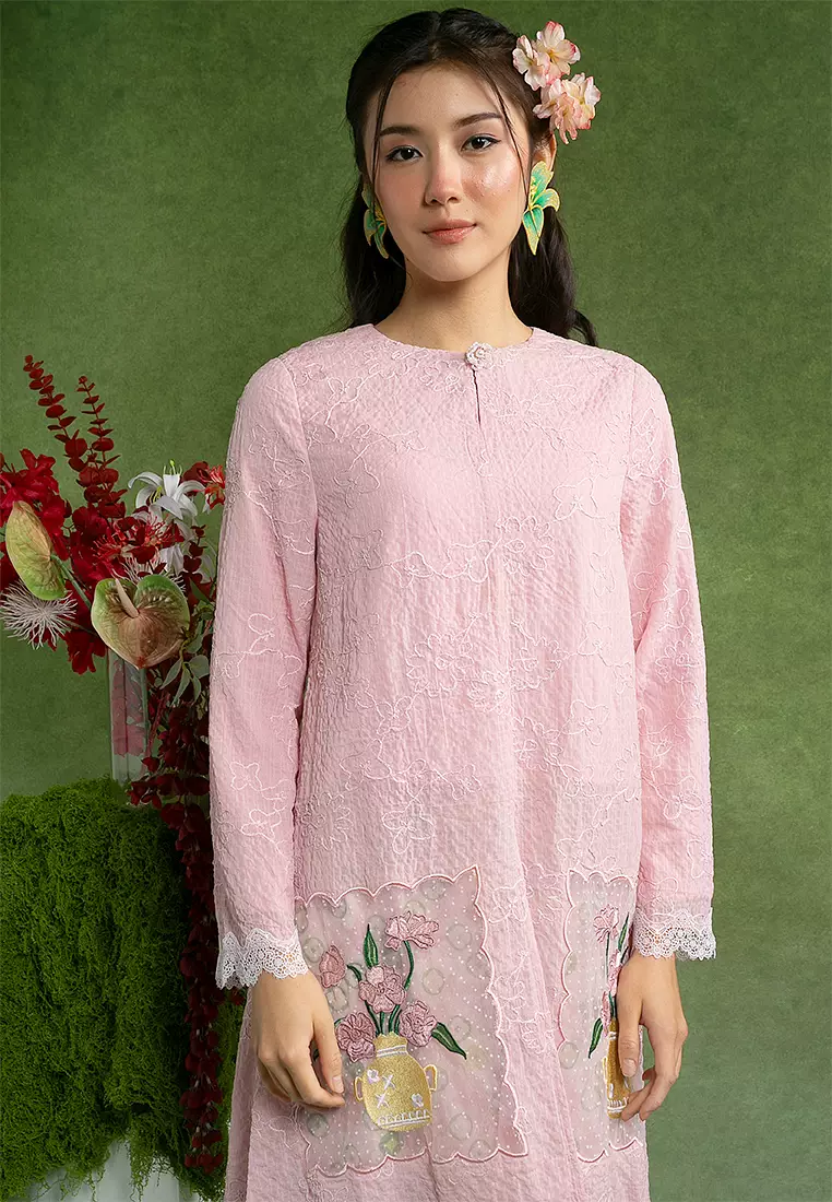 Umaira Embroidered Kurung Labuh Set