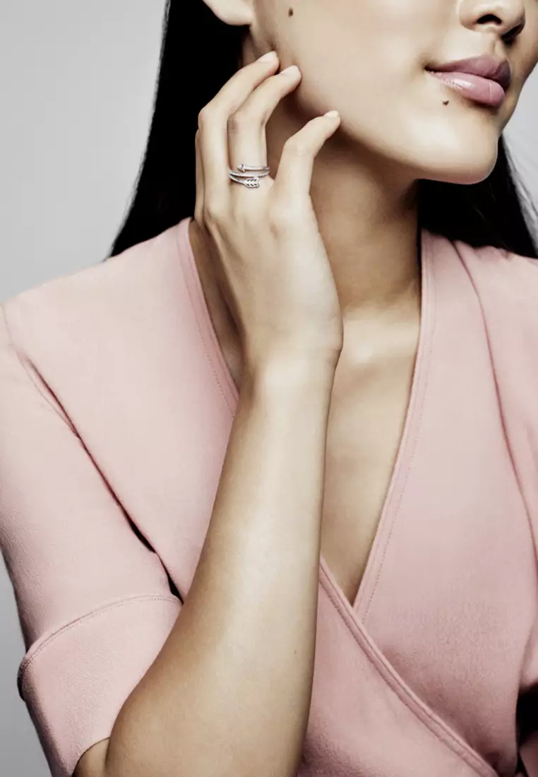 Pandora sparkling arrow ring deals