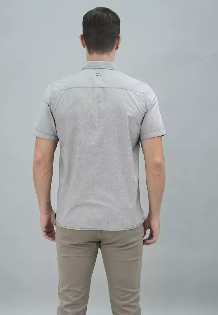 LGS - Kemeja Casual Pria Lengan Pendek Motif Polos Warna Abu-Abu Muda Reguler Fit - CSH.271.S1149.192.C
