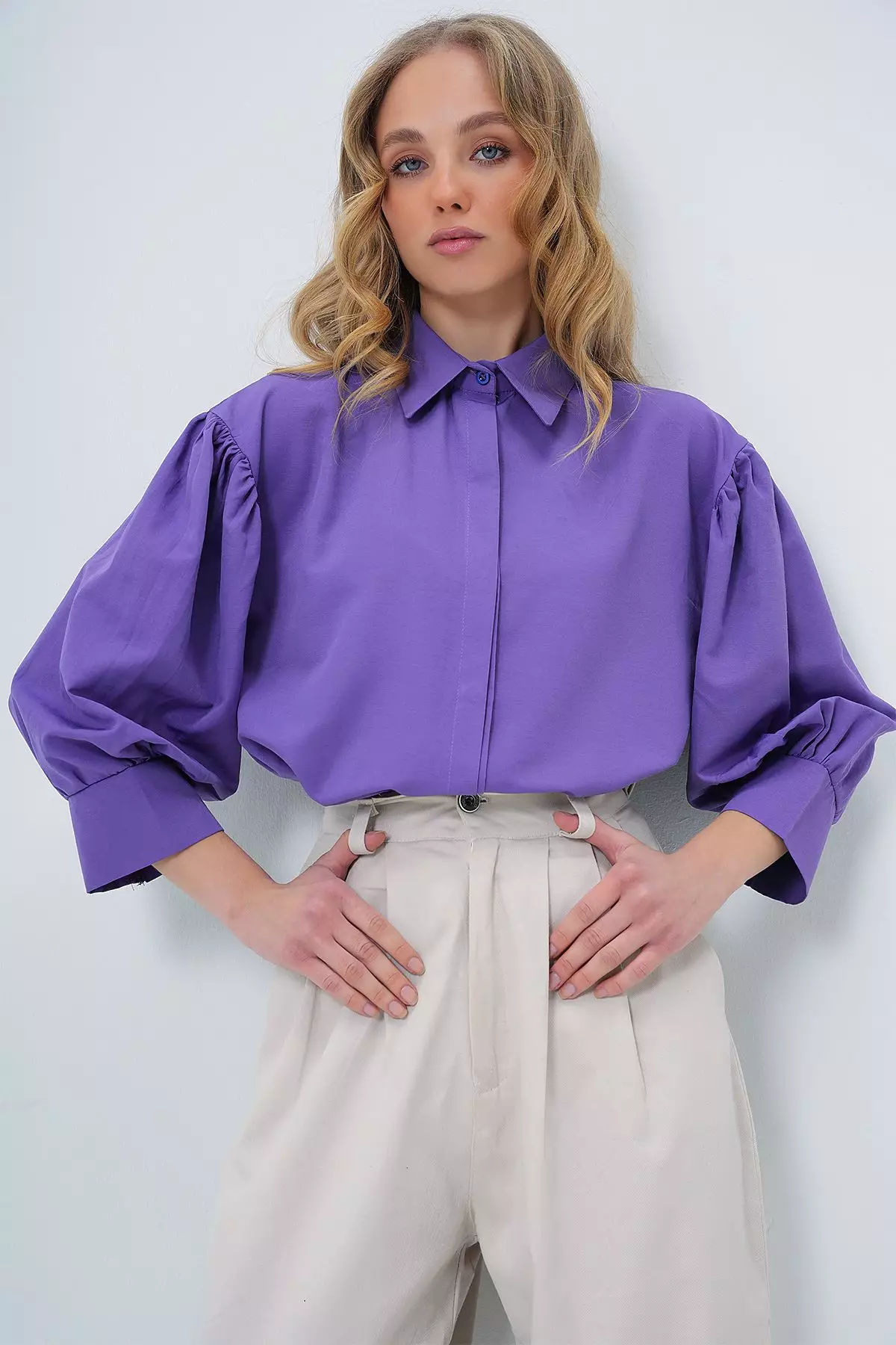 Women's Purple Balloon Sleeve Hidden Placket Basic Poplin Shirt