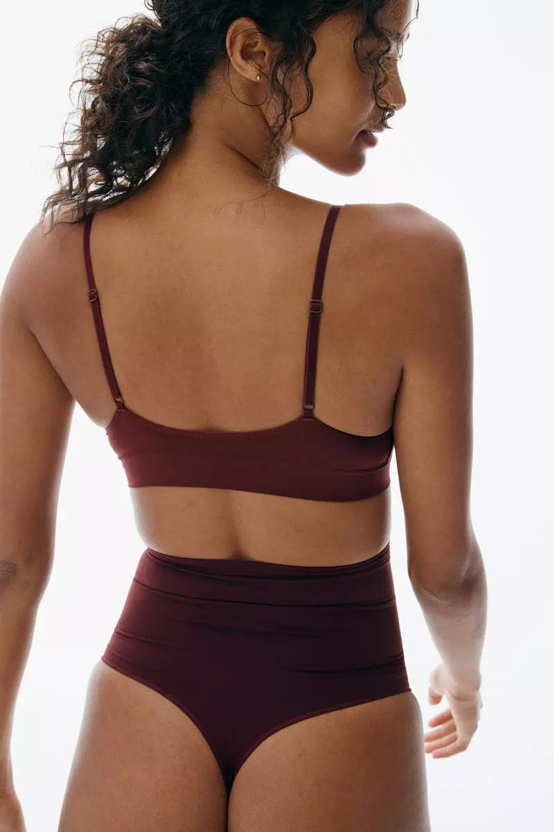 Seamless padded soft bra