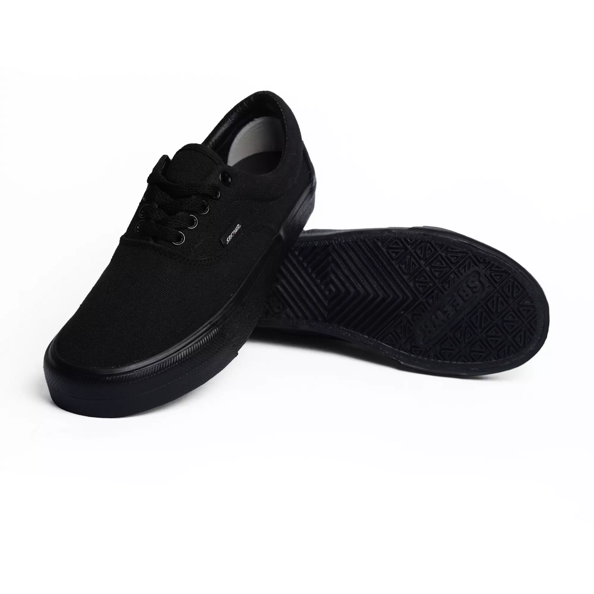 SABA Sykes  Low All Black - Sepatu Sneakers Casual Pria Wanita