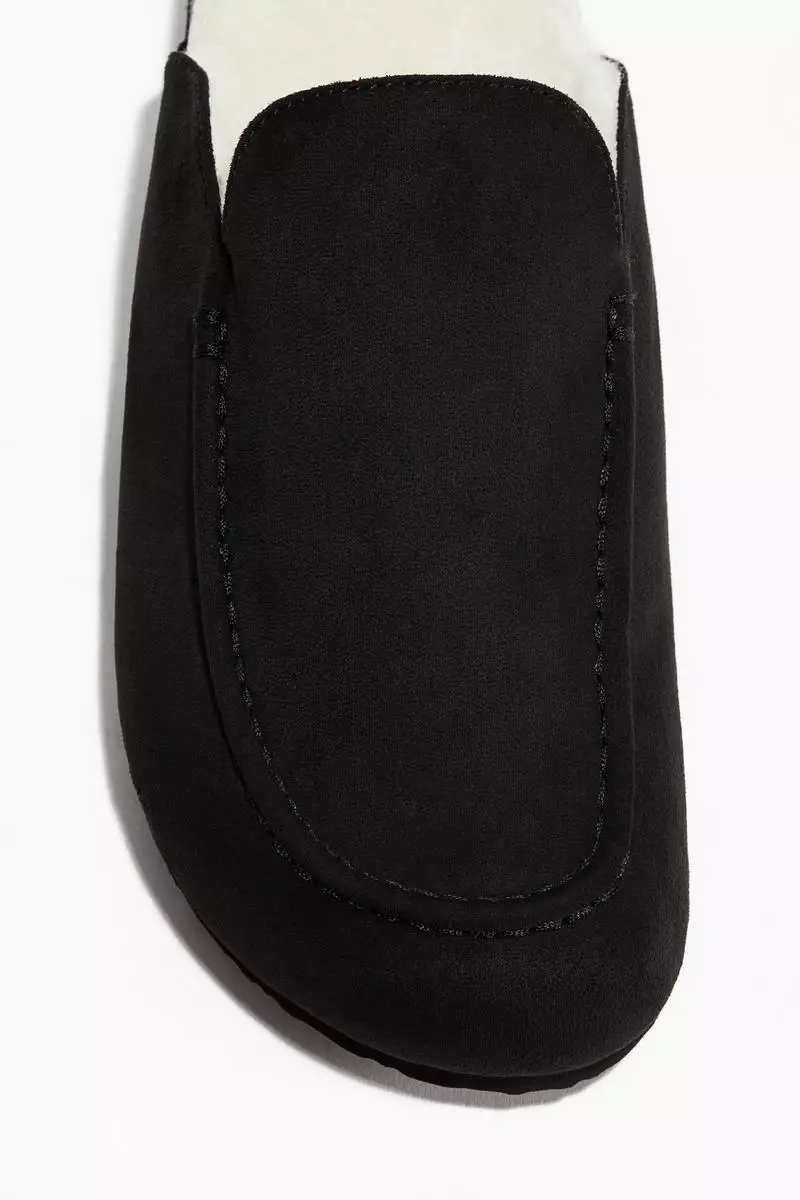 Pile-lined slippers