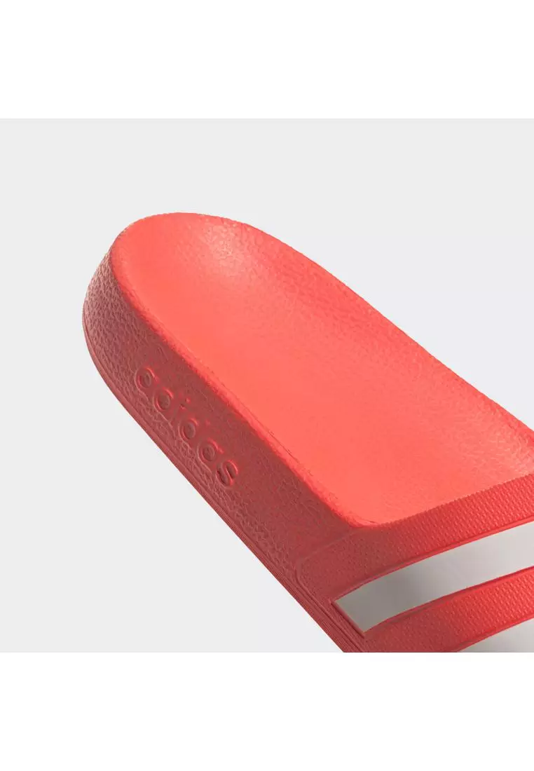 Adilette Aqua Slides