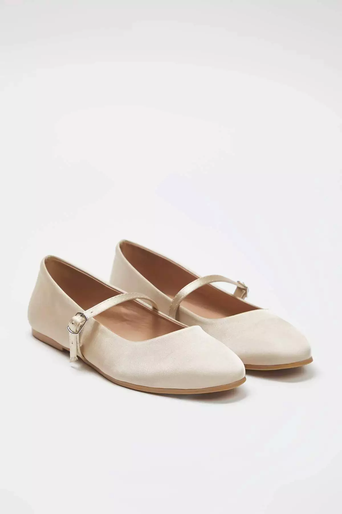 Vanilla Satin Mary Jane, Banded Almond Toe Shoes, Women's Ballerinas Takaw25Be00005