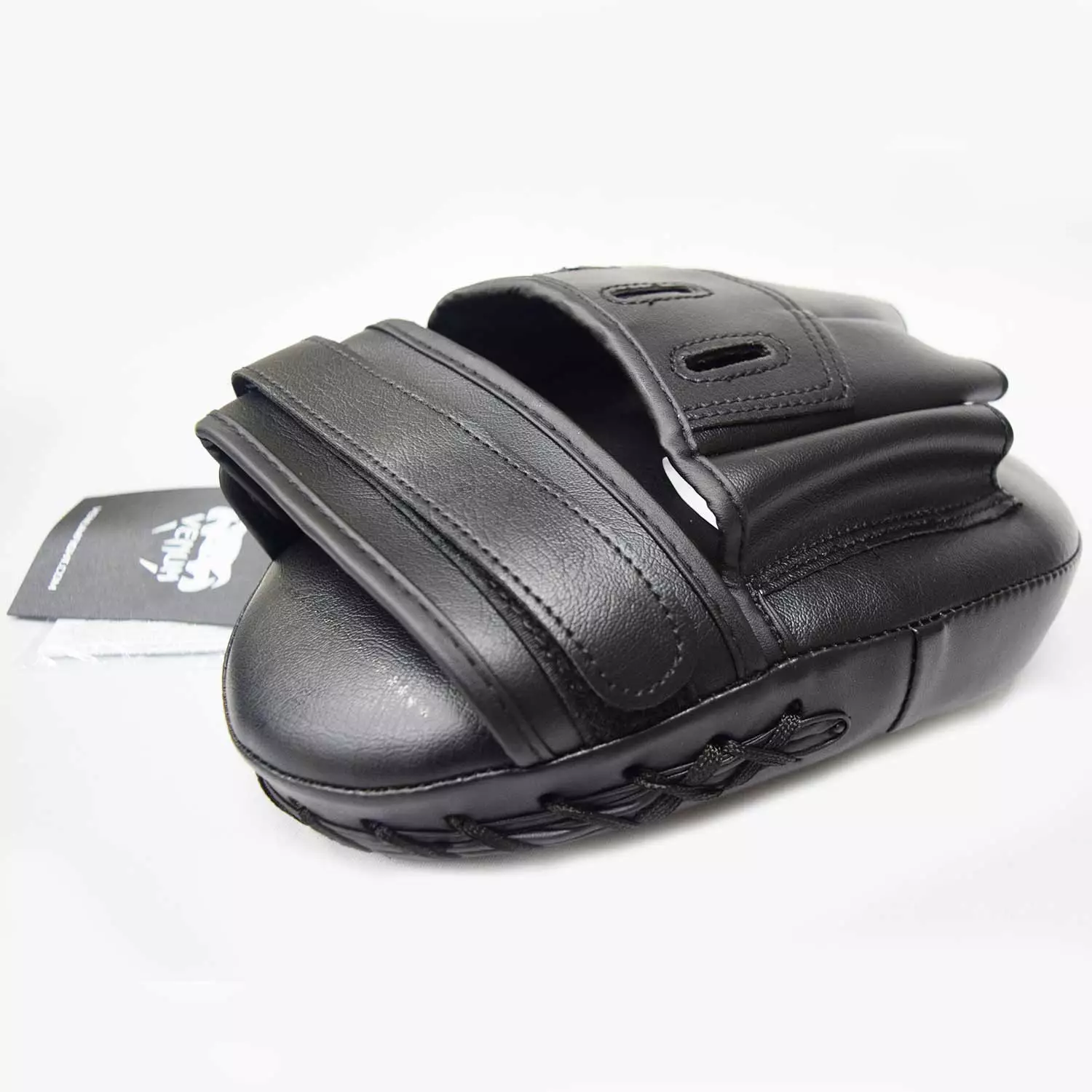 Venum Light Focus Mitts – Black/Black (Pair)