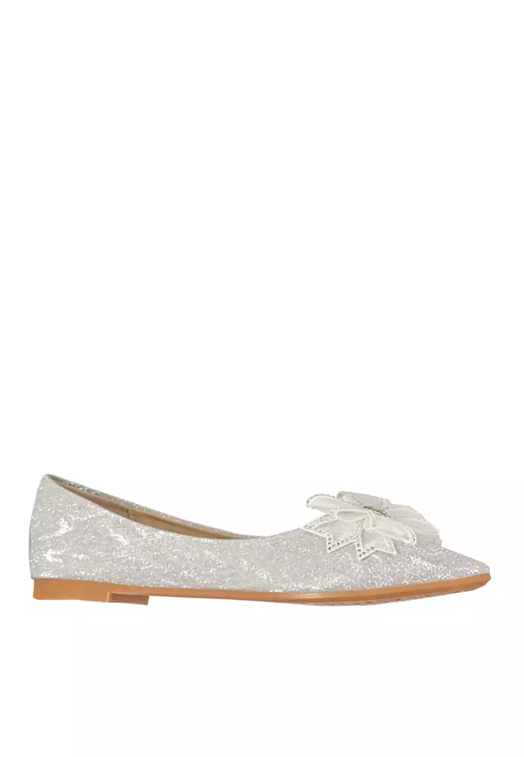 Discount on Twenty Eight Shoes  shoes - SKU: VANSA Shinny Fabric Bow Wedding Flats VSW-P-JHP