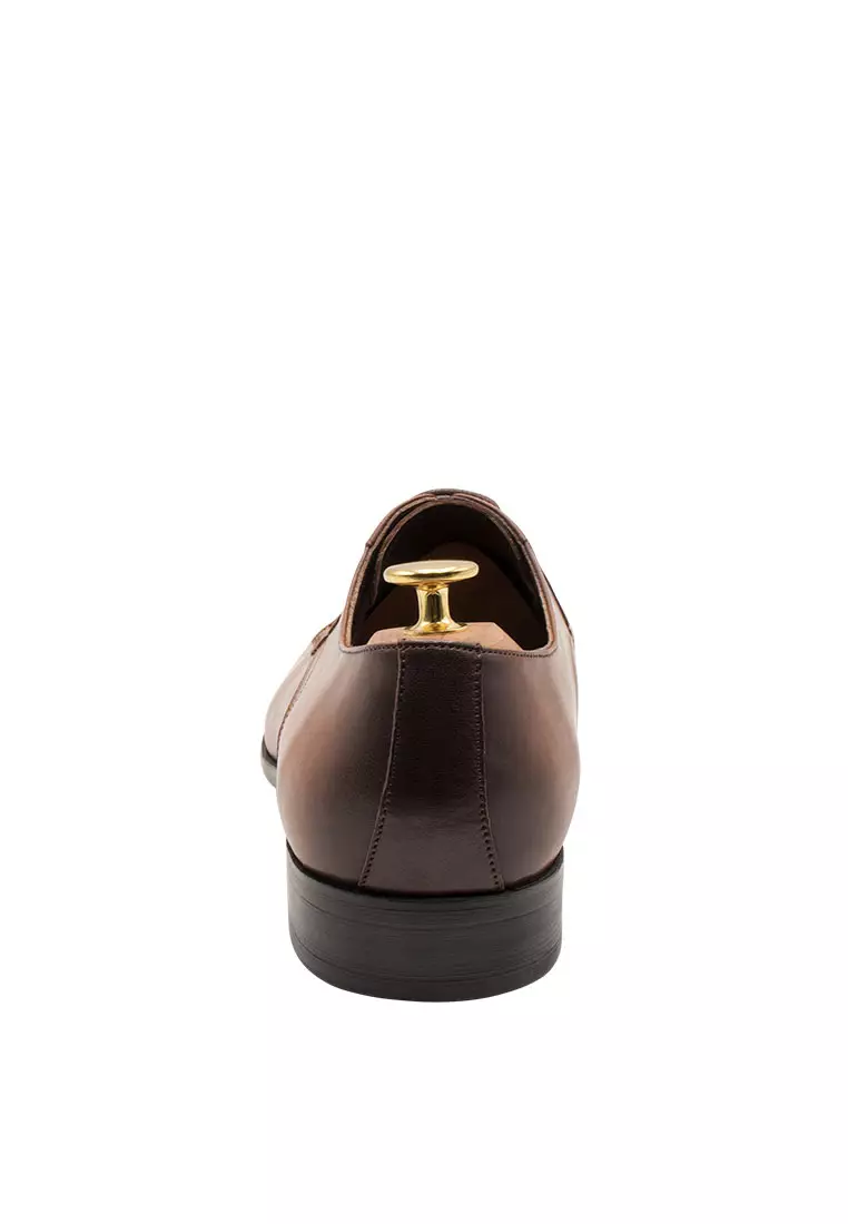 Caleta Blake Stitch Chestnut Derby