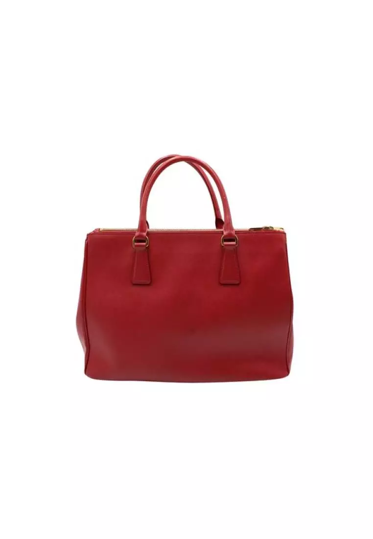 Harga bag prada on sale original di malaysia