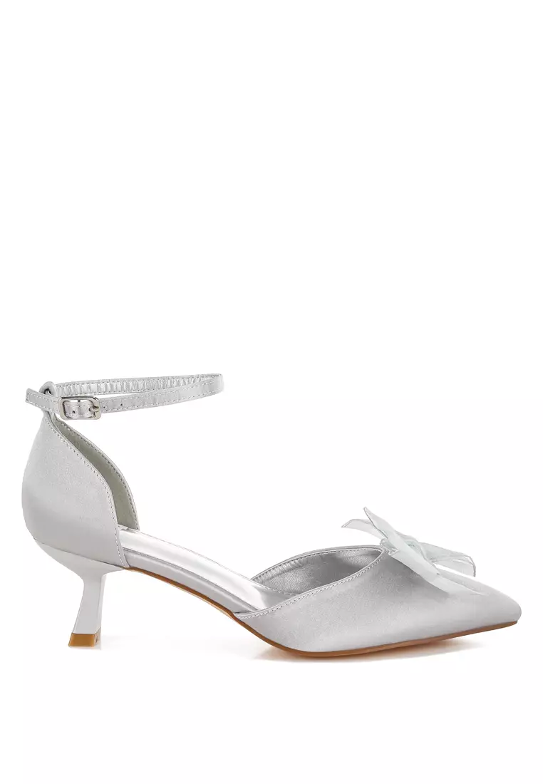 Discount on Rag & CO.  shoes - SKU: Bow Detail Satin Sandals in Silver