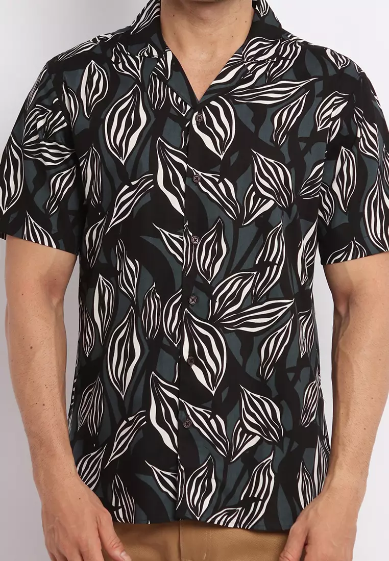 MAGINOT FAIREL BLACK Kemeja Casual Slim Fit Lengan Pendek