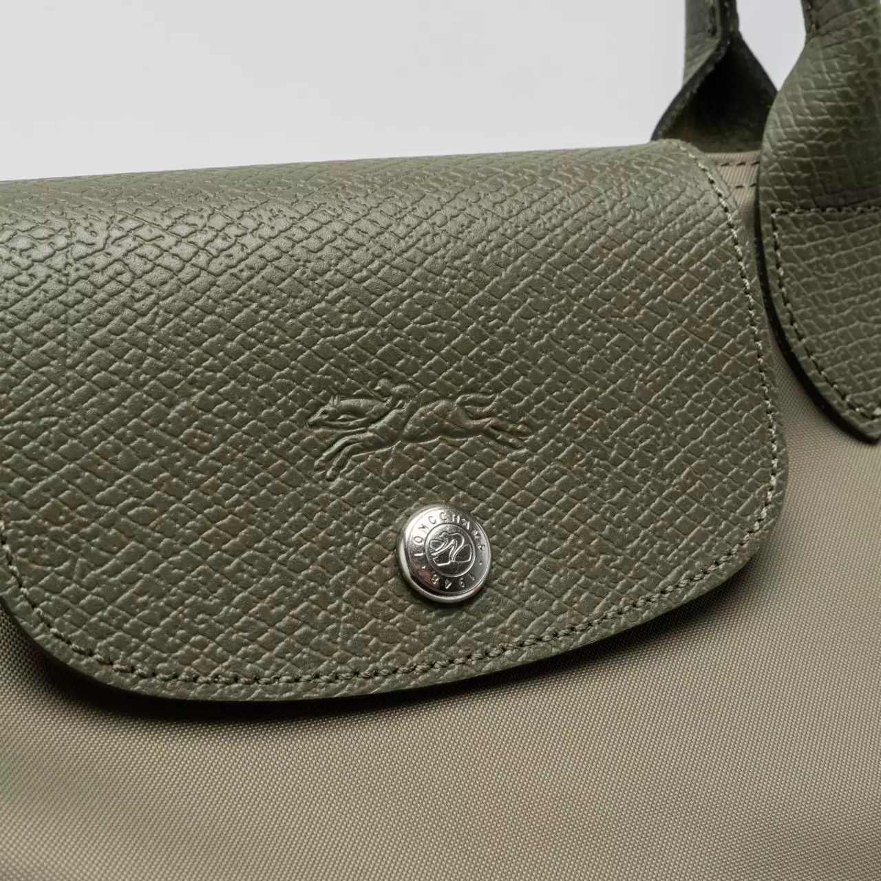 Le Pliage Green Medium Top Handle Bag Arthicoke