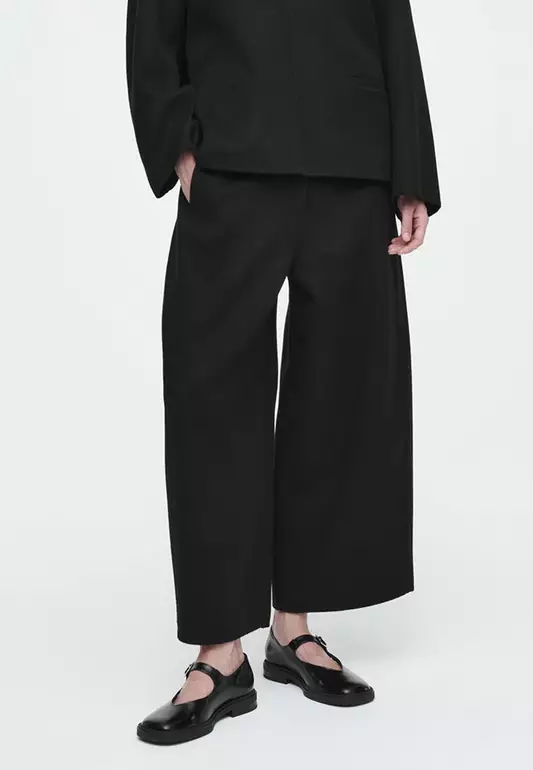 Double-Faced Wool Barrel-Leg Trousers