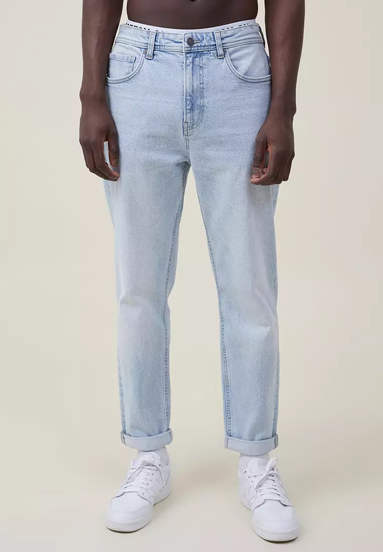 Mens relaxed 2024 tapered jeans