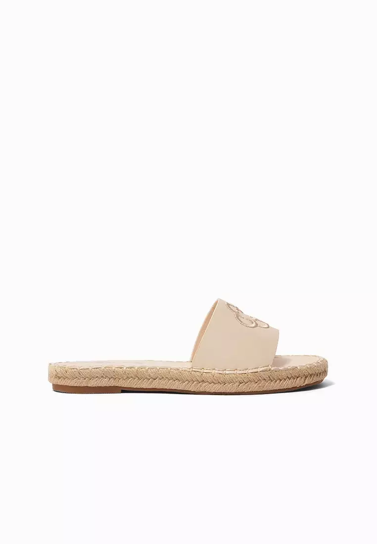 Discount on CLN  shoes - SKU: Visalia Slides