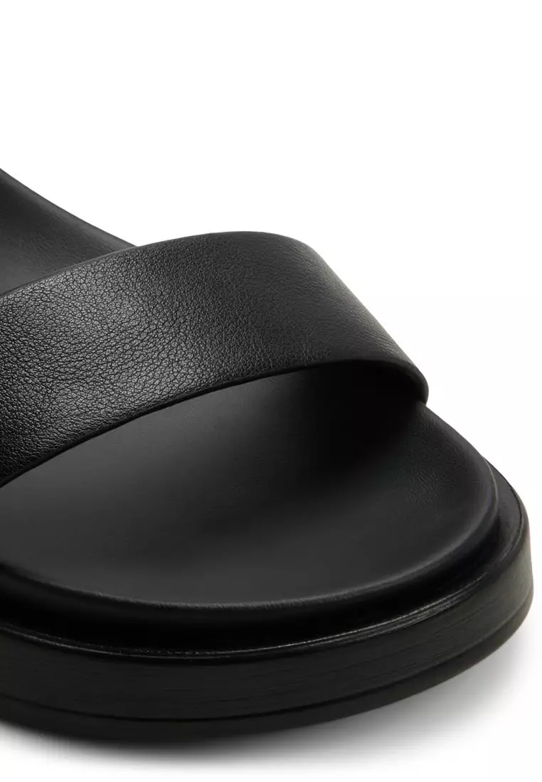 Calma Sandals