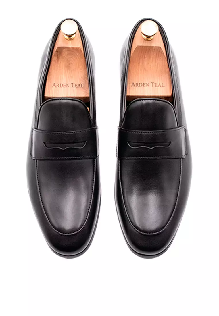 Olavarria Black Blake Stitch Penny Loafer