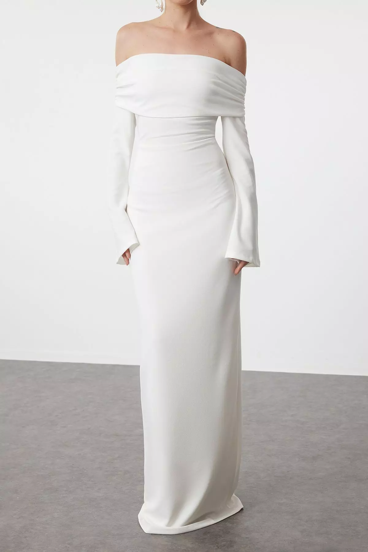 White Carmen Collar Knitted Long Elegant Evening Dress TPRSS24AE00204