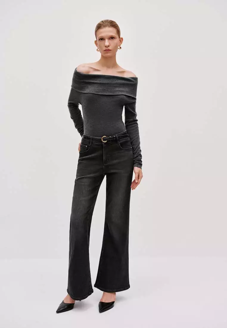 Draped Off-Shoulder Fine Knit Long Sleeve Slim Fit Top