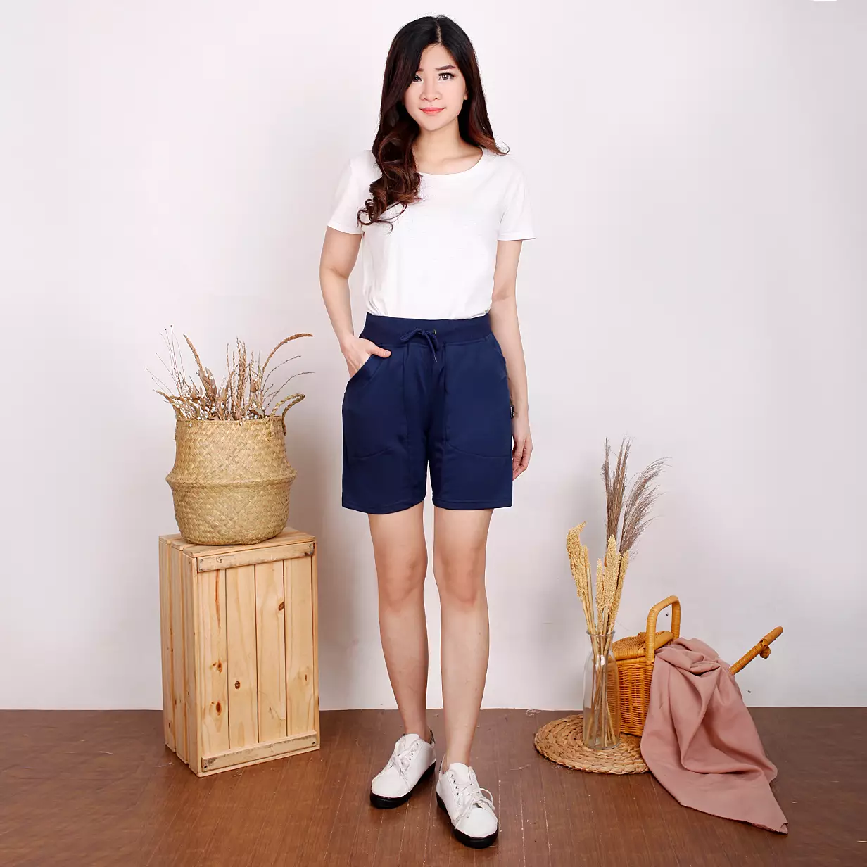 OKECHUKU Wilsy Korean Hot Pants Celana Pendek Wanita Celana Hotpants Celana Pendek Hot Pants