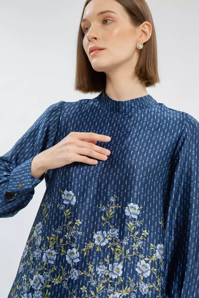 Minimal Nesrine Blouse Navy Warna NAVY