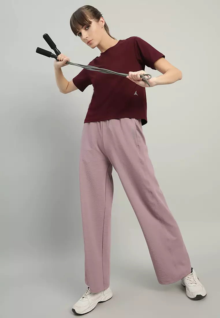 Women’s Textured FlexiFit Wide-Leg Pants