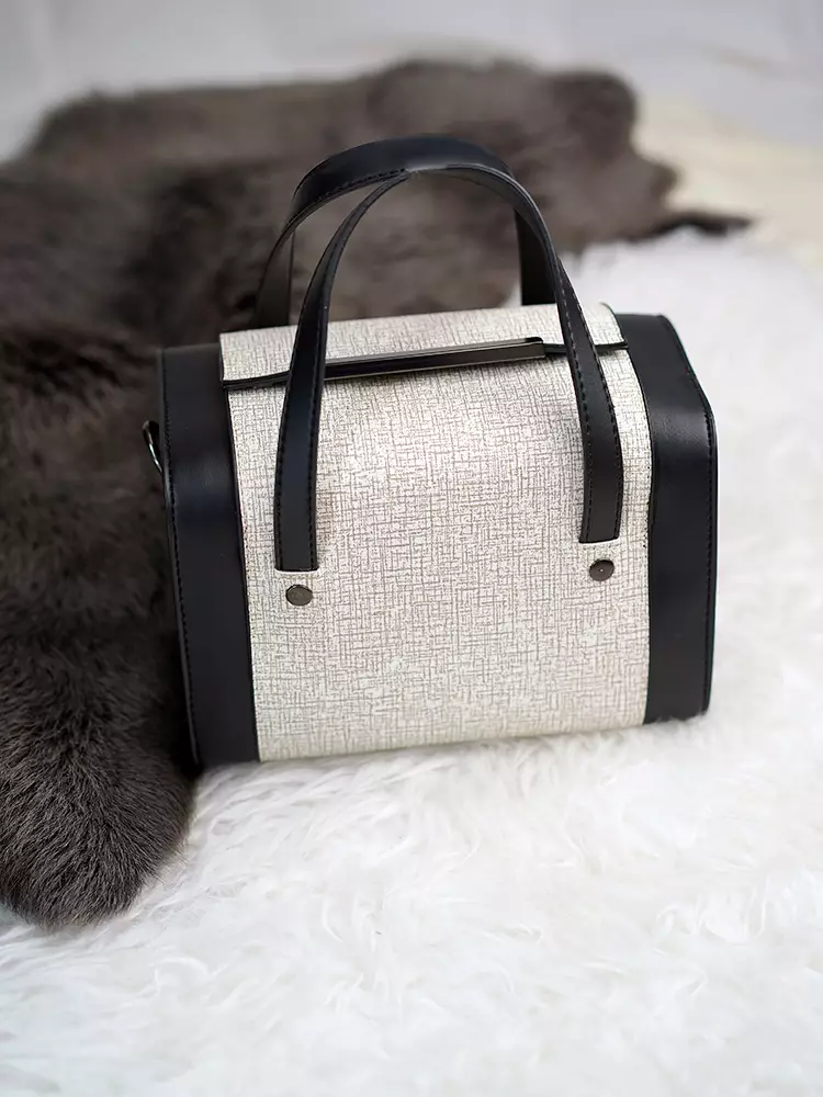 Vedlyn Avery slingbag wanita premium model kotak elegant - BeigeBlack