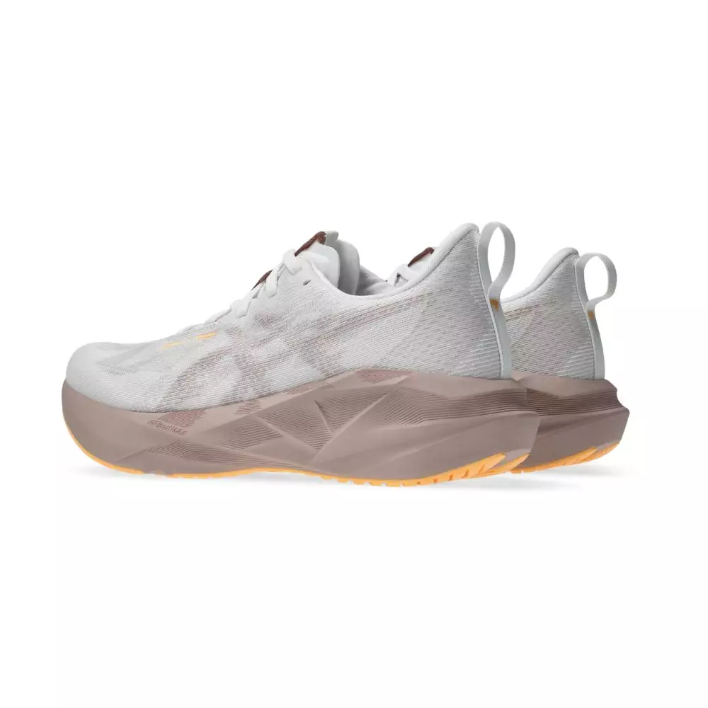 ASICS Women Novablast 5 Standard-1012B765.102
