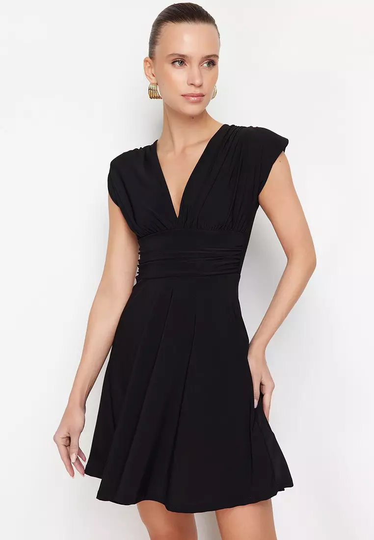 Cinched waist dress definition clearance