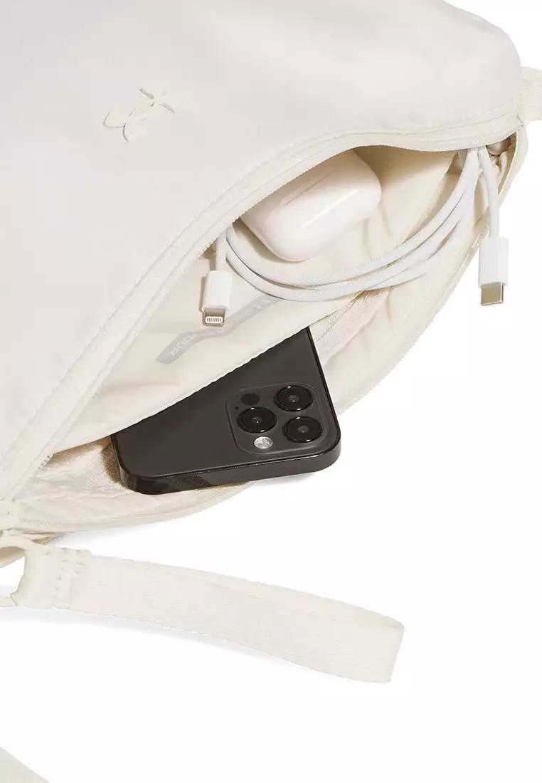 Studio Luna Shoulder Bag