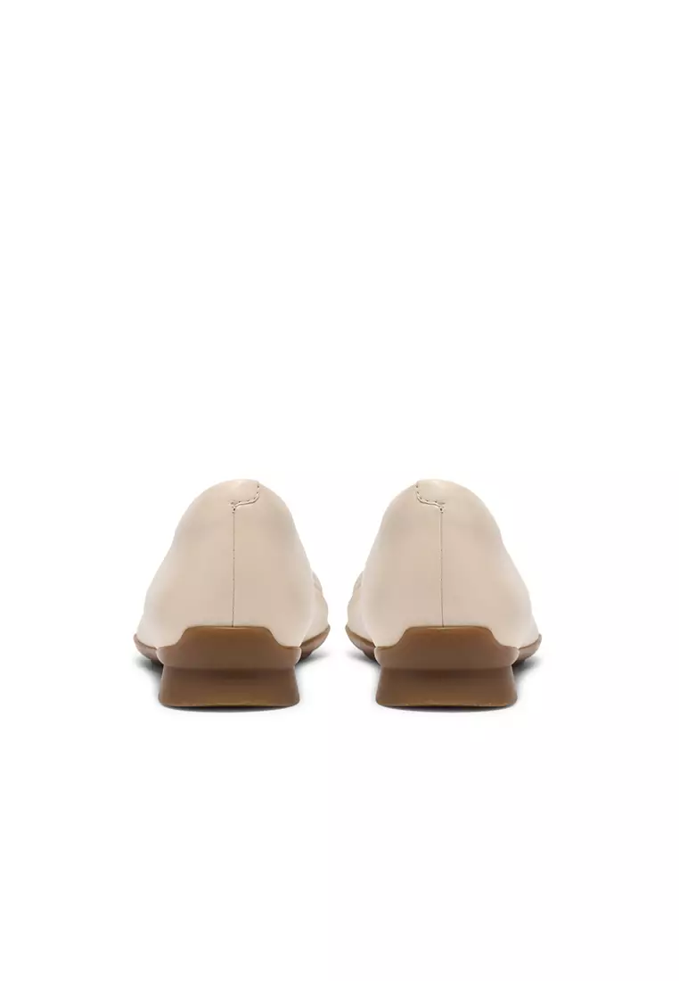 Womens Jazmynn Lo Ballerina - Cream Leather