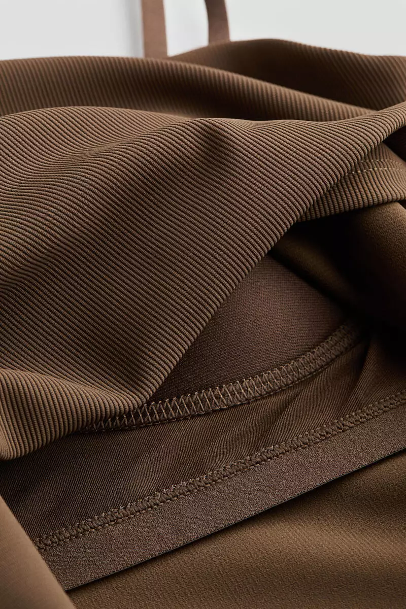 Cooling Four-way stretch Slim Fit strappy top