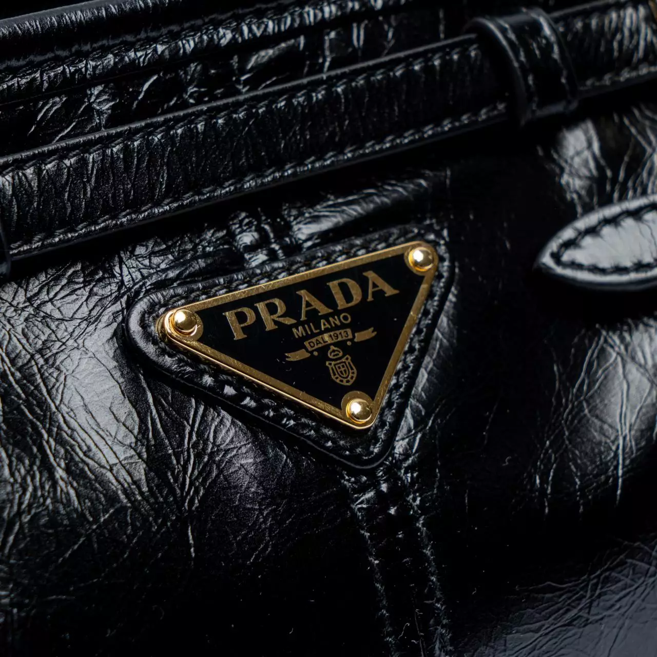 Bonnie Small Leather Shoulder Bag Black